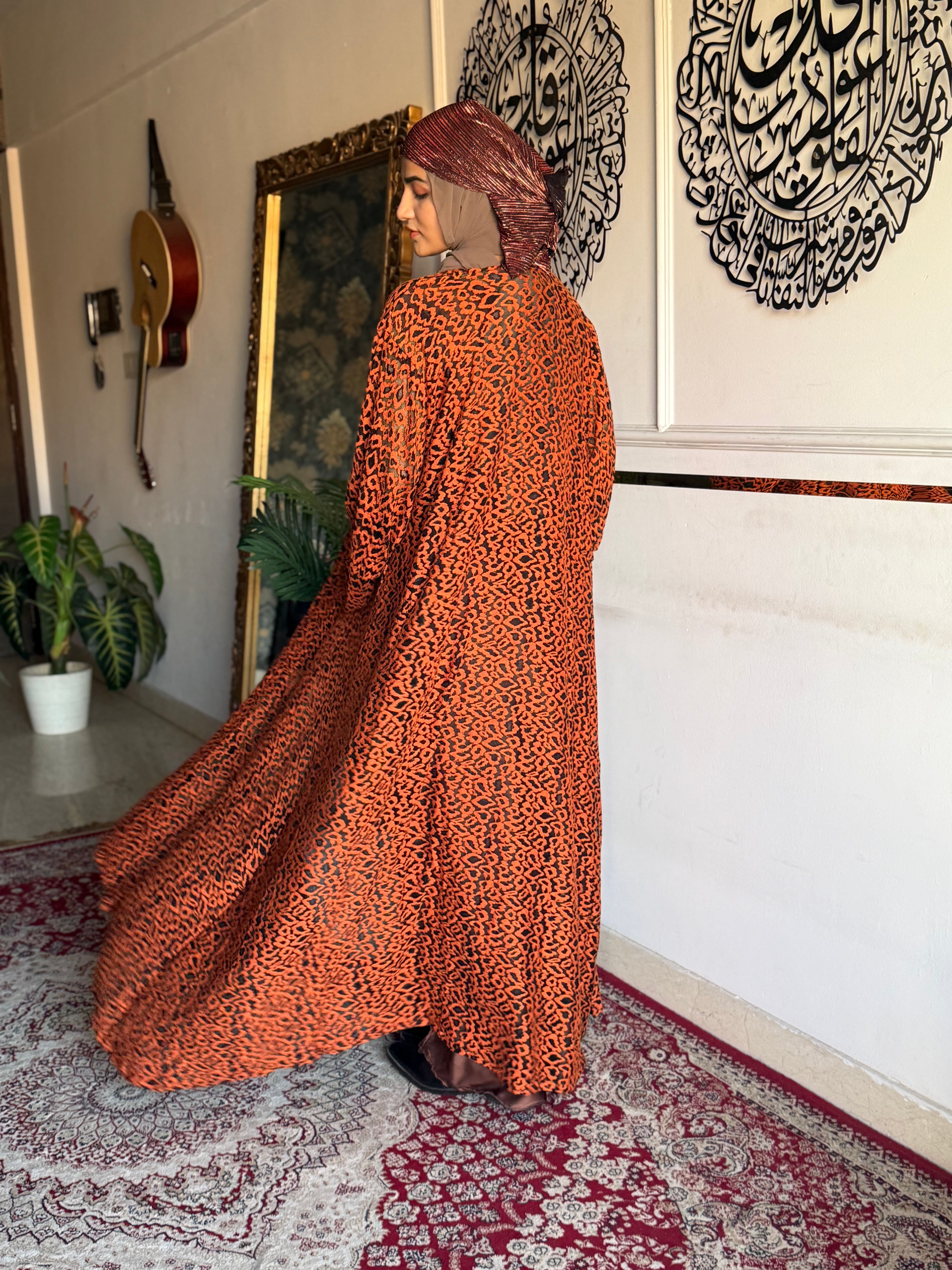 Cheetah print shrug - (inner slit not included)