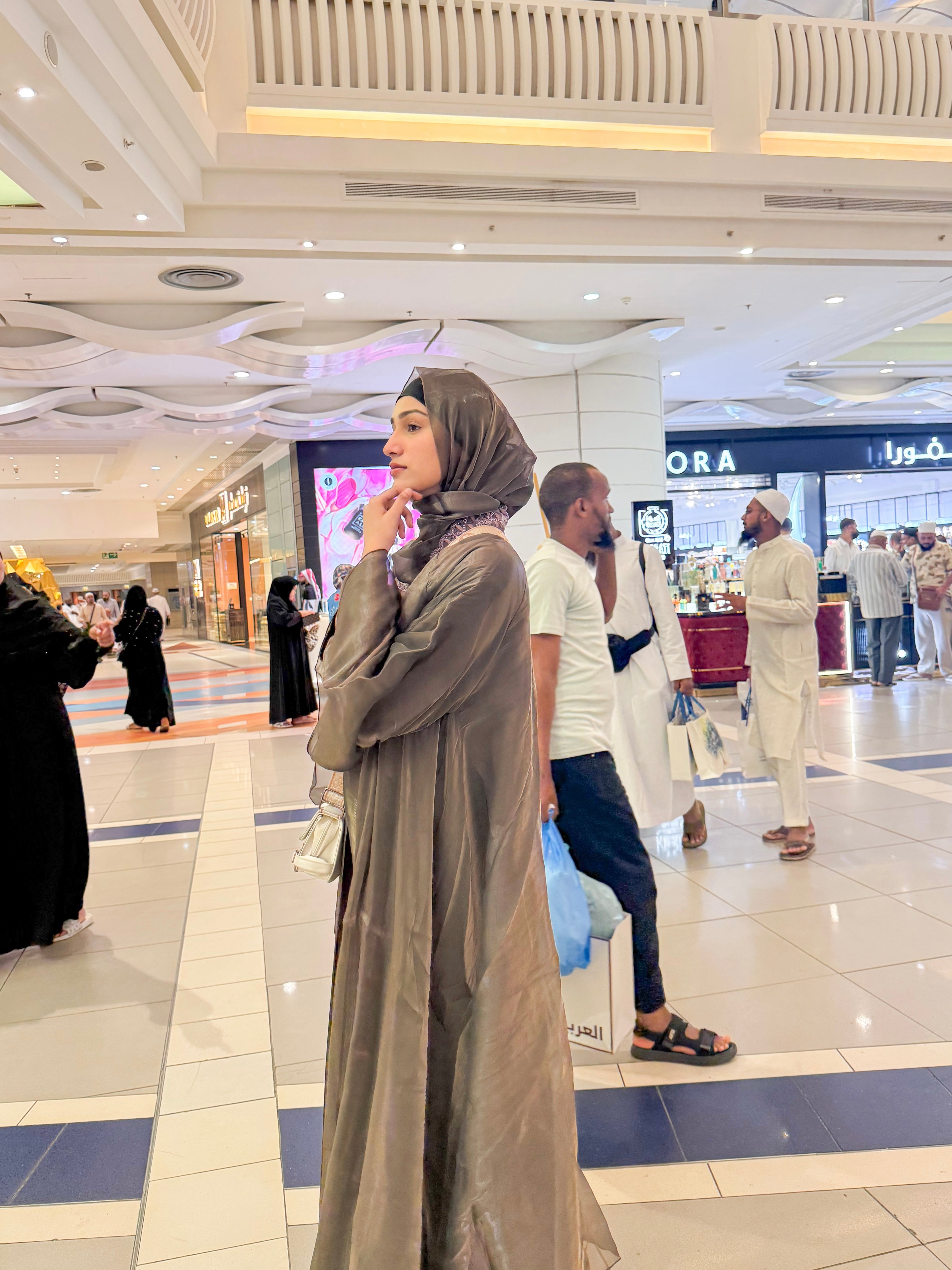 Olive tissue abaya full set.