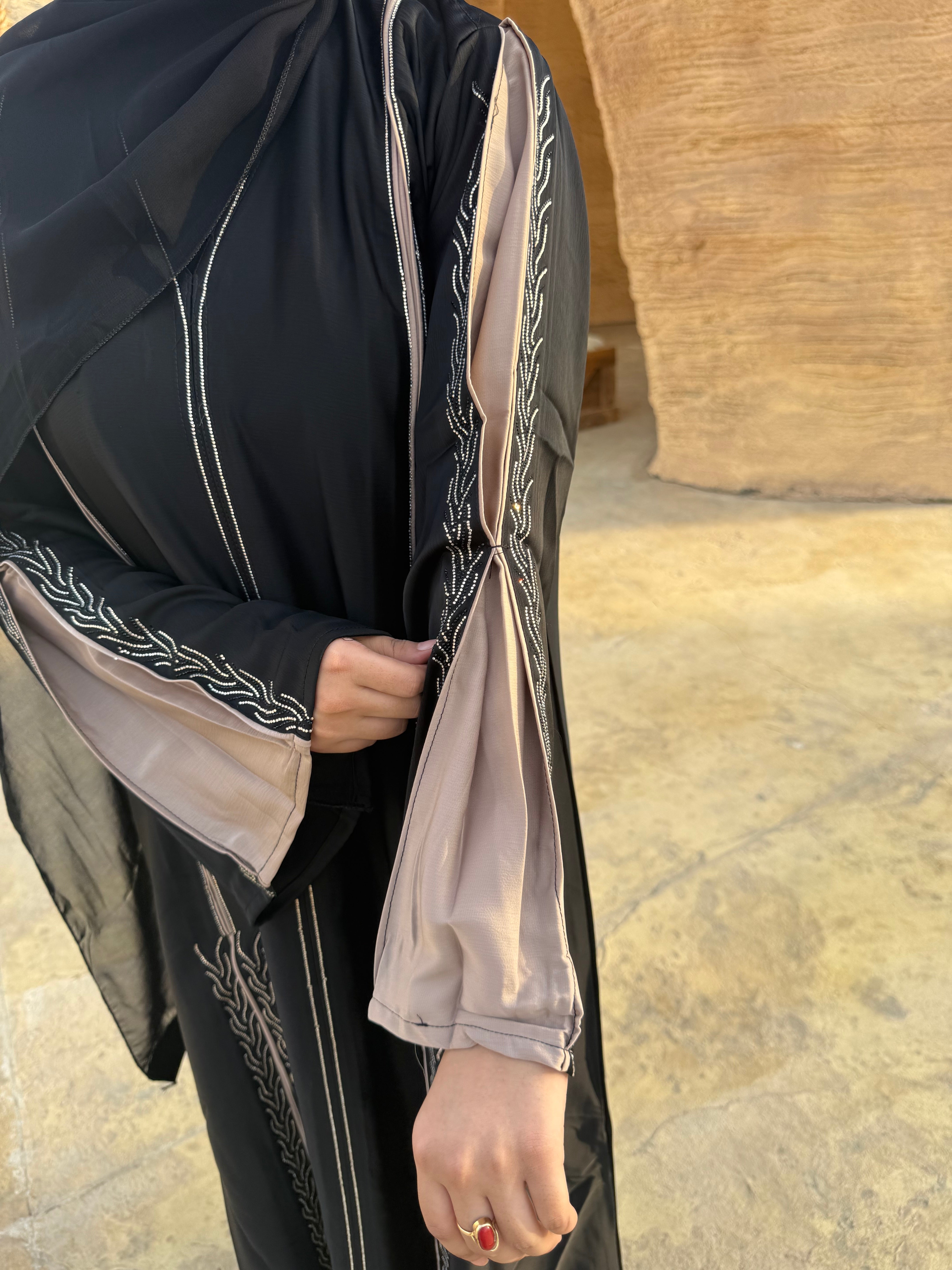 Arabian Rimal abaya (with Hijab) - black