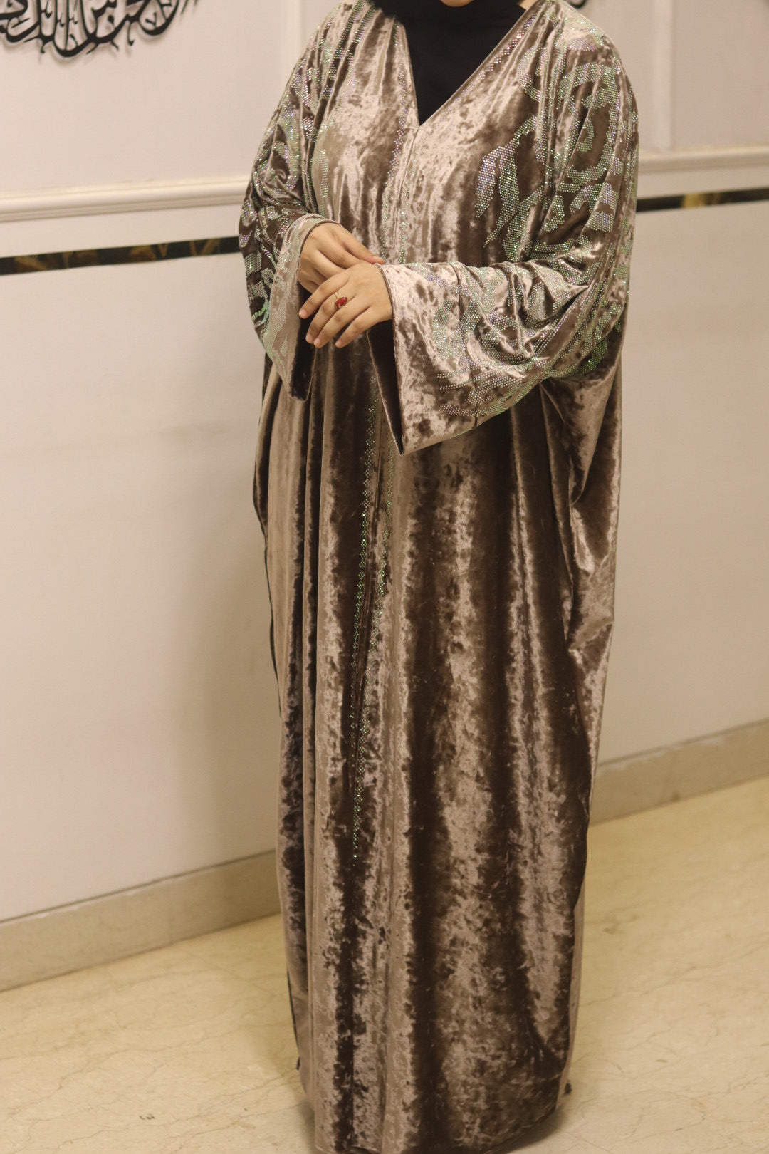 Dubai velvet abaya- Mauve with hijab