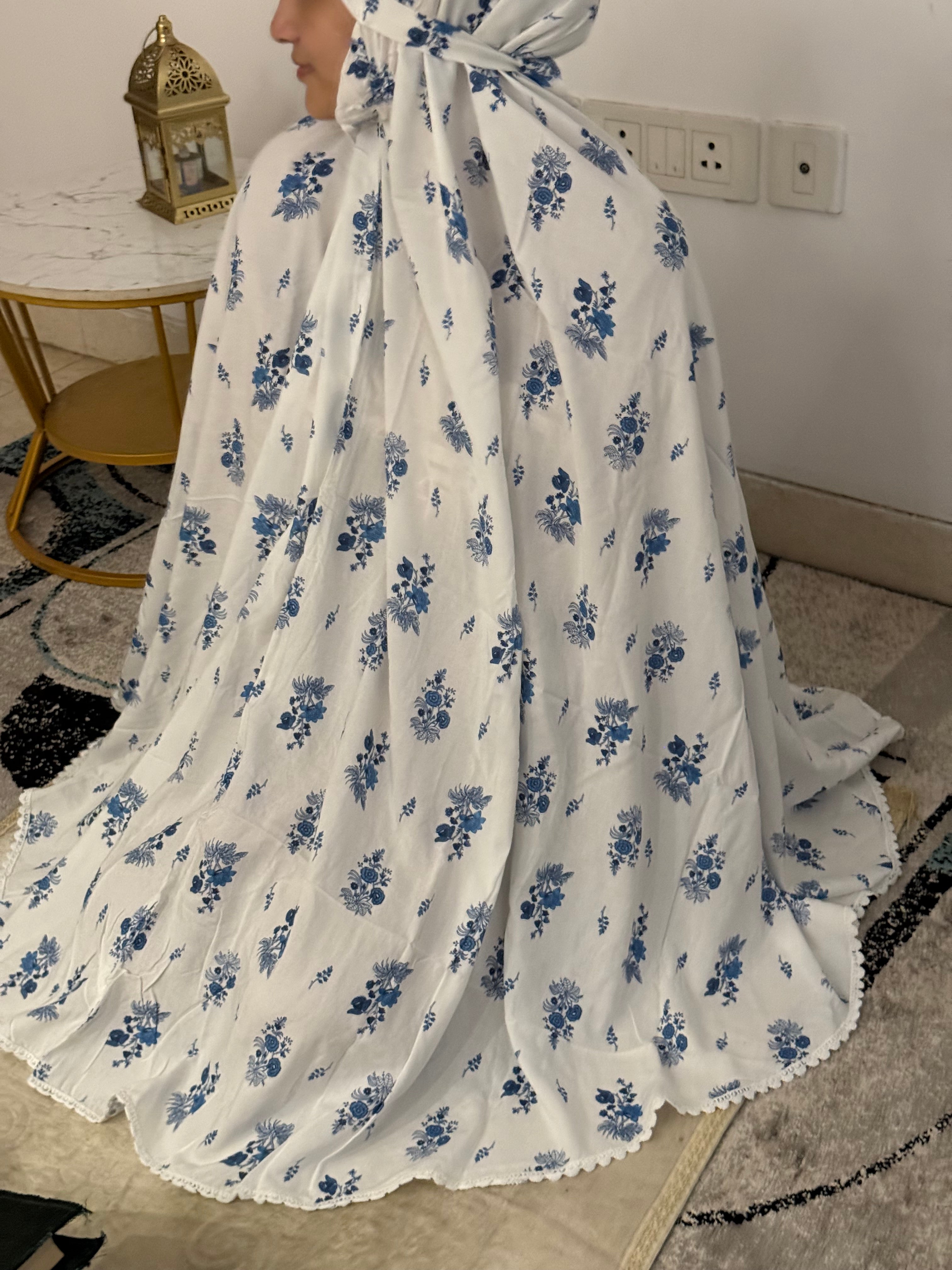 Blue daisy Makhna- mid length