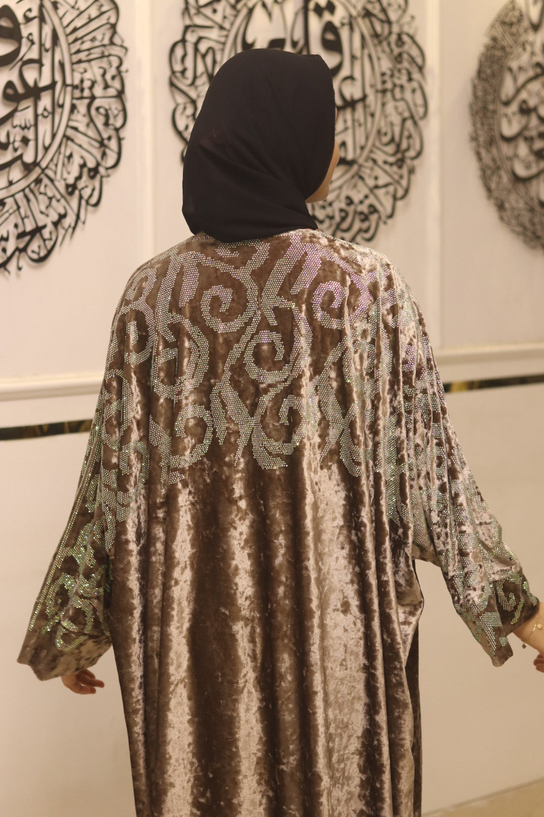 Dubai velvet abaya- Mauve with hijab