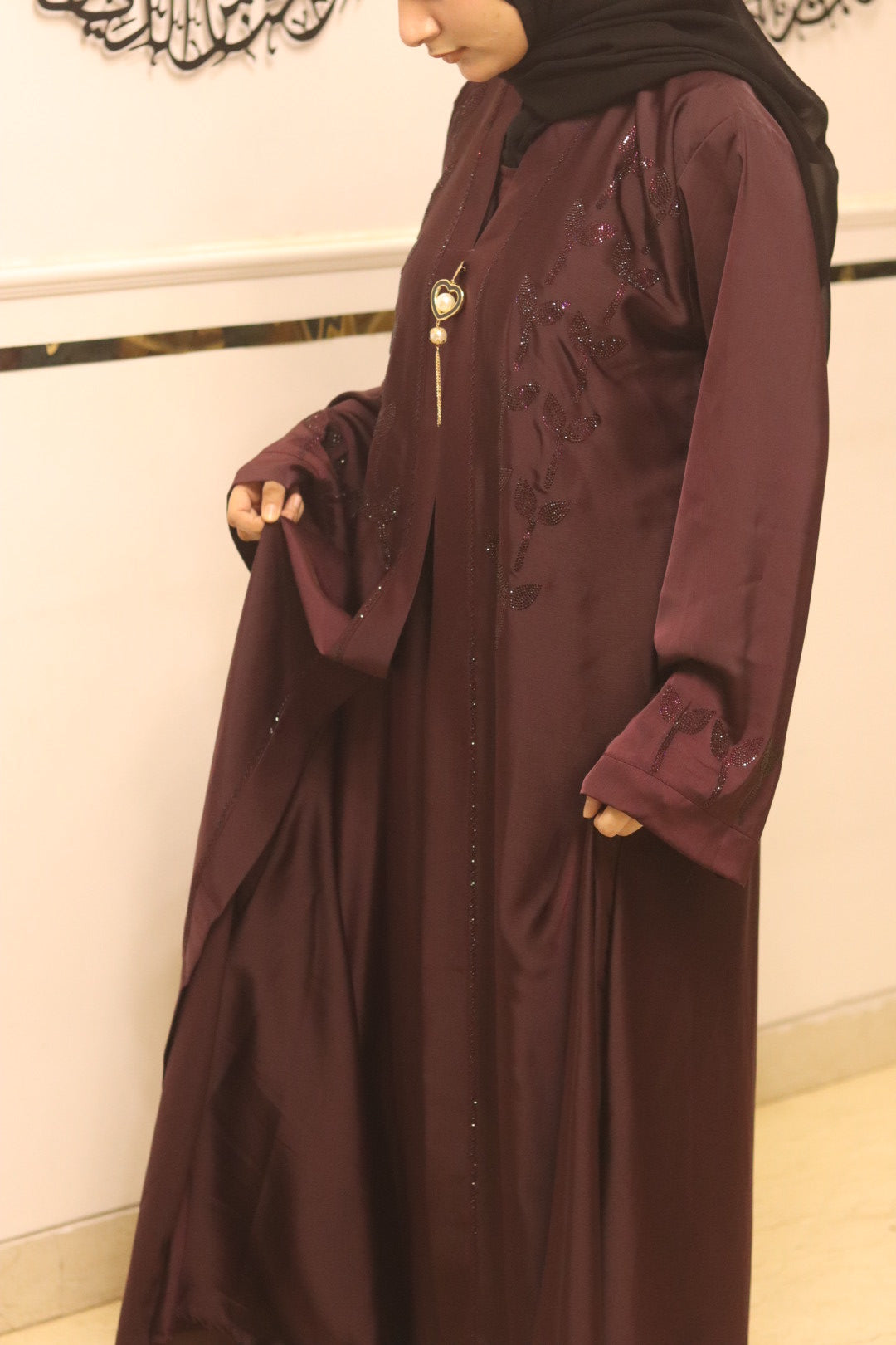 Moonleaf abaya- maroon with attached inner slit & hijab