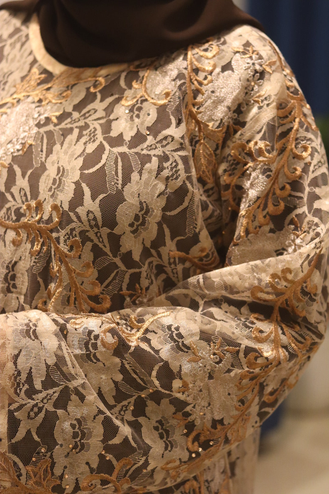 Net noir abaya- beige (with inner slit & hijab)