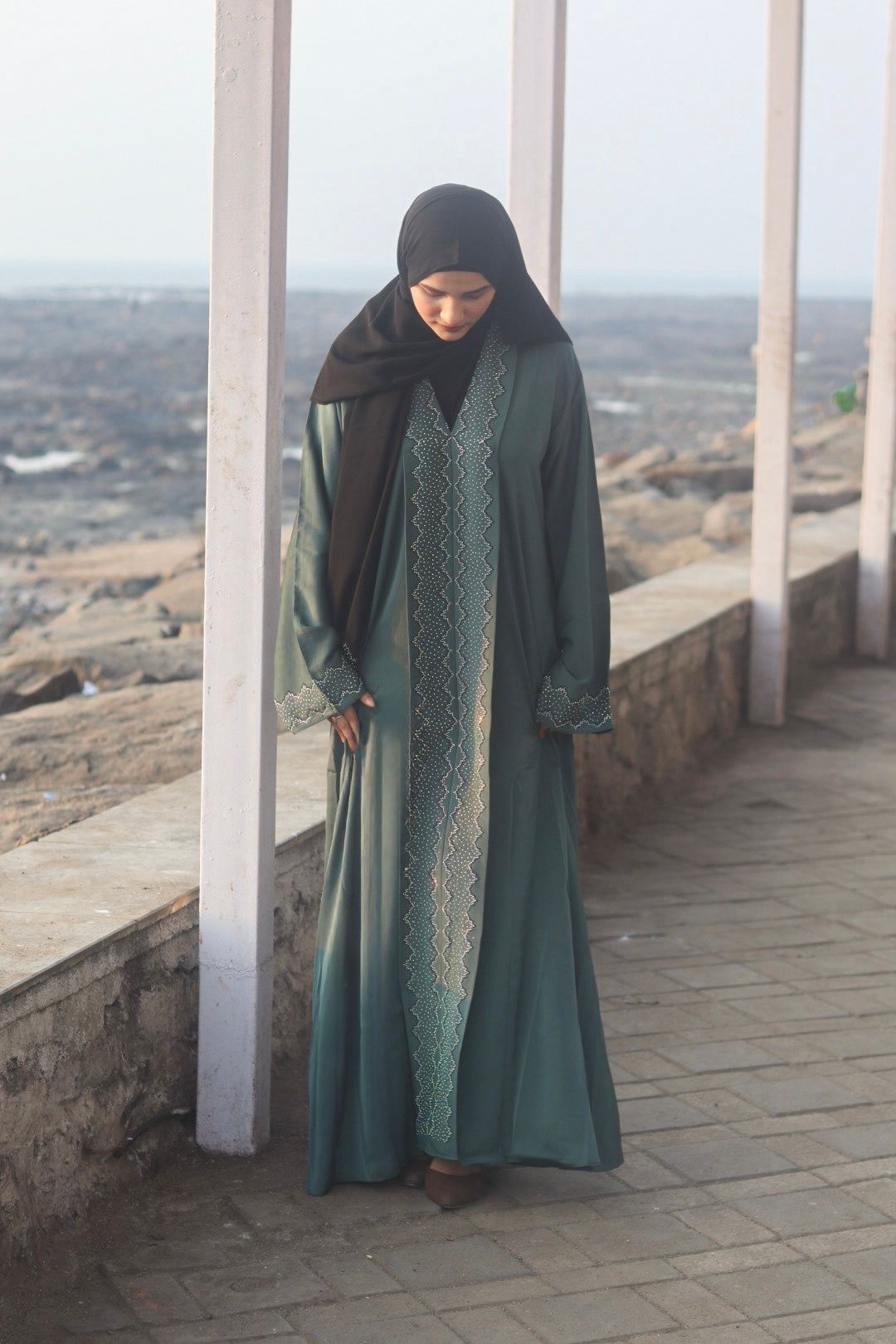 Hanan stonework abaya (with Hijab) - Teal