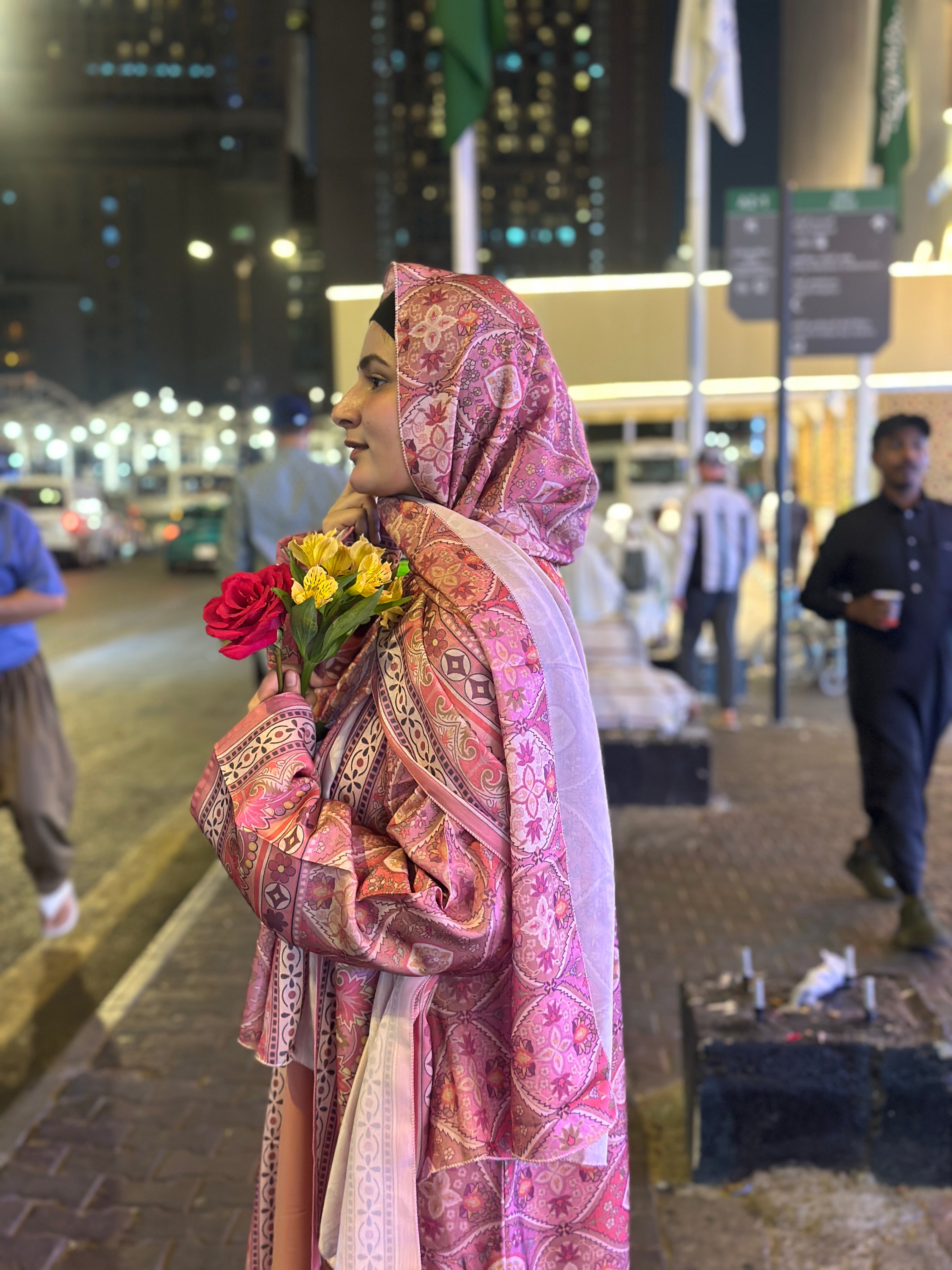 Maison Rose abaya full set (with matching Hijab & inner slit) -pink