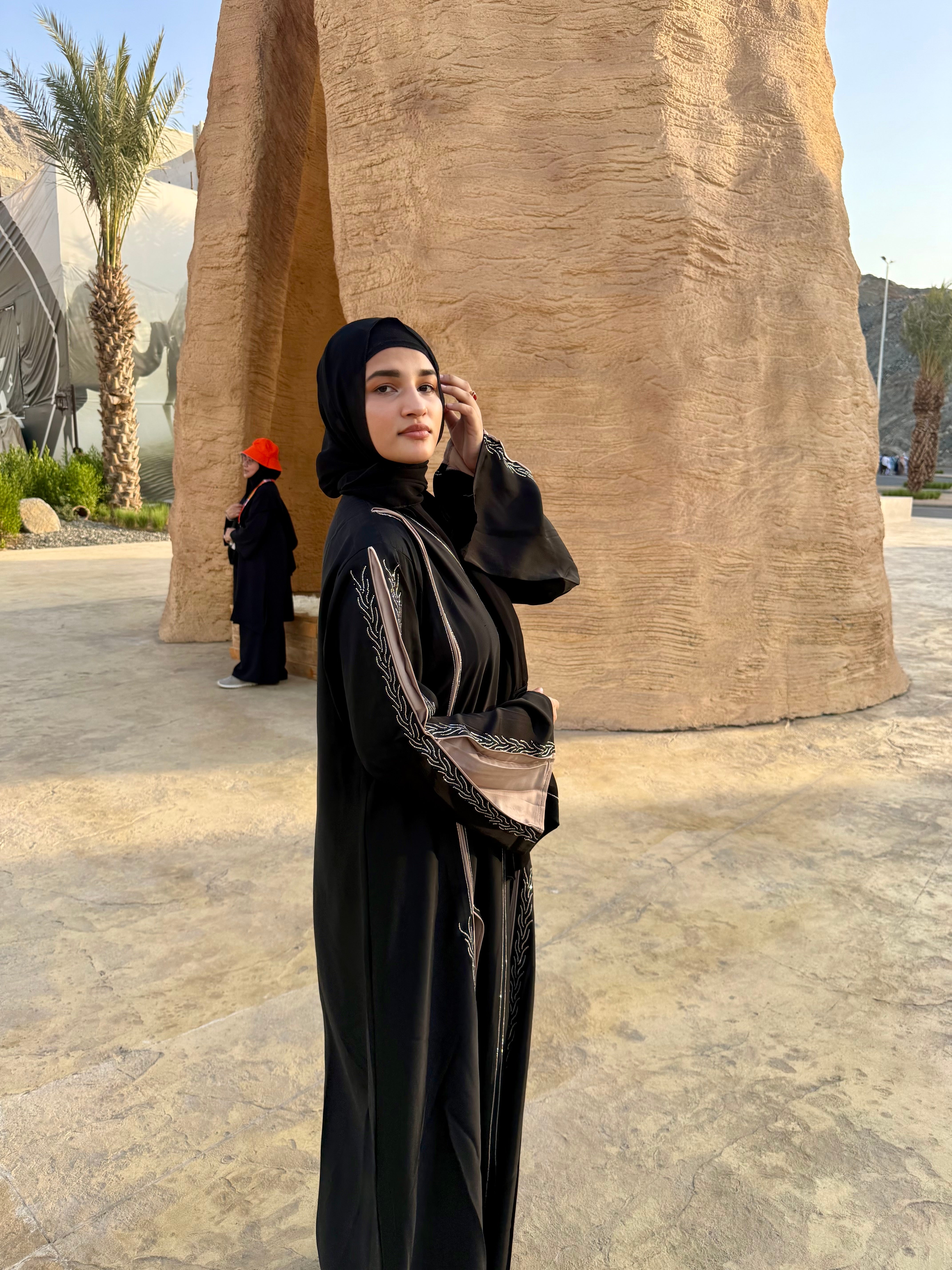 Arabian Rimal abaya (with Hijab) - black