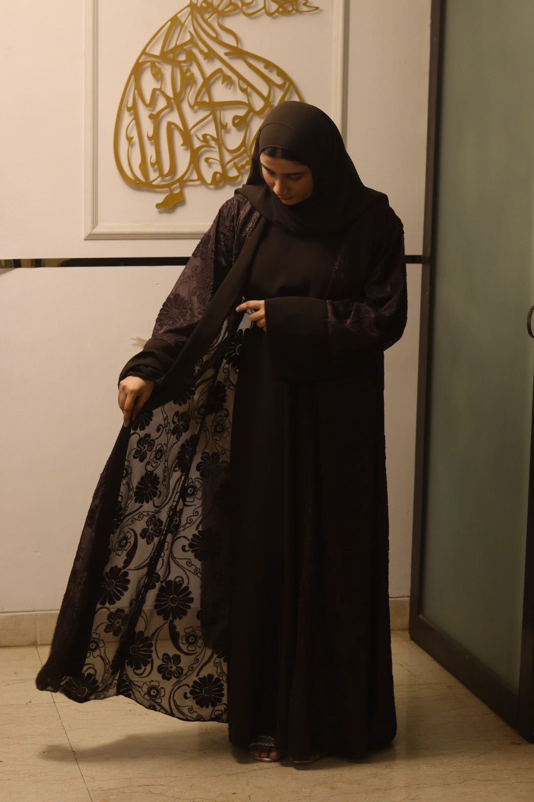 Hazel Net Abaya with inner slit & matching hijab- 3 pc set