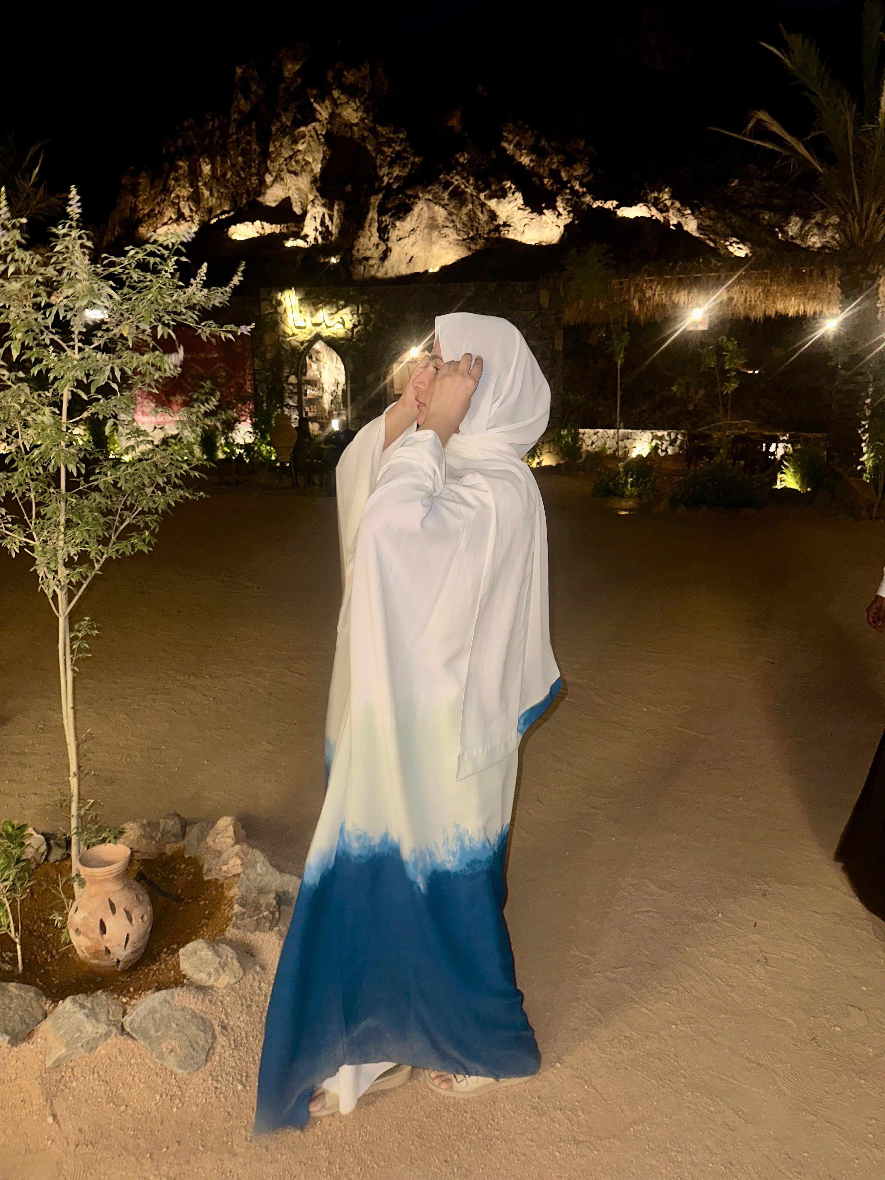 Ombre shrug set (with inner slit & Hijab) - blue