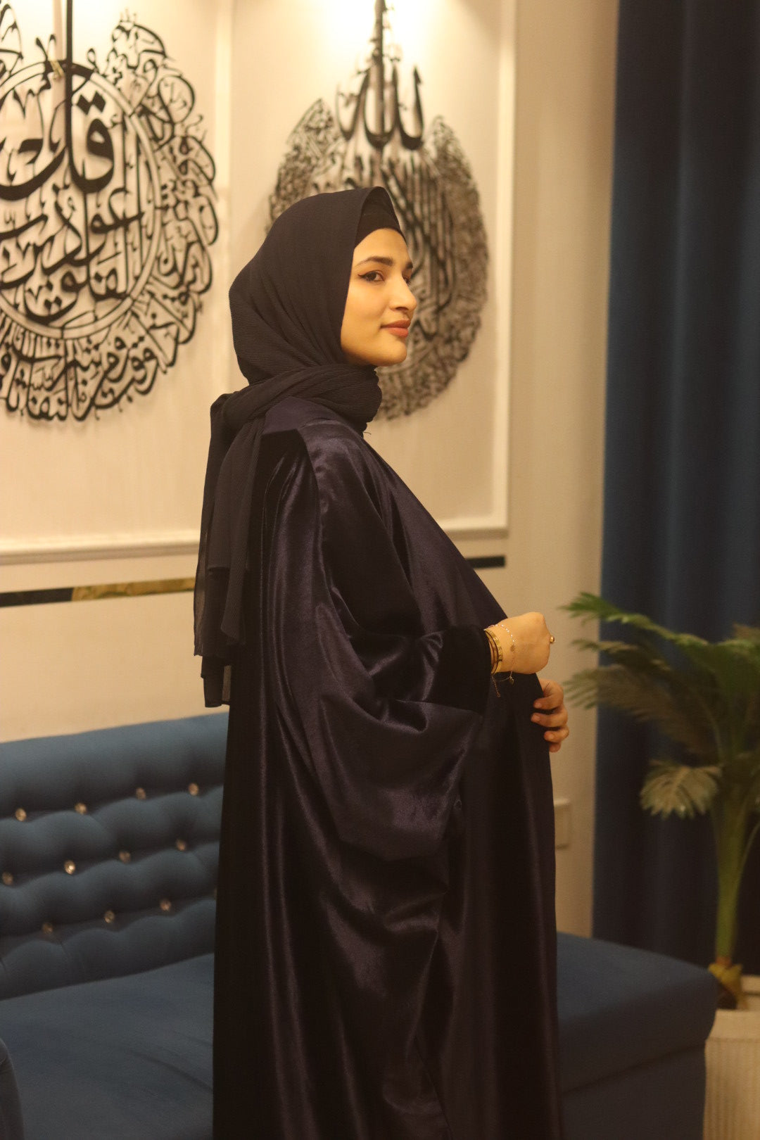 Velvet shrug Abaya Premium -Blue (with Inner Slit)