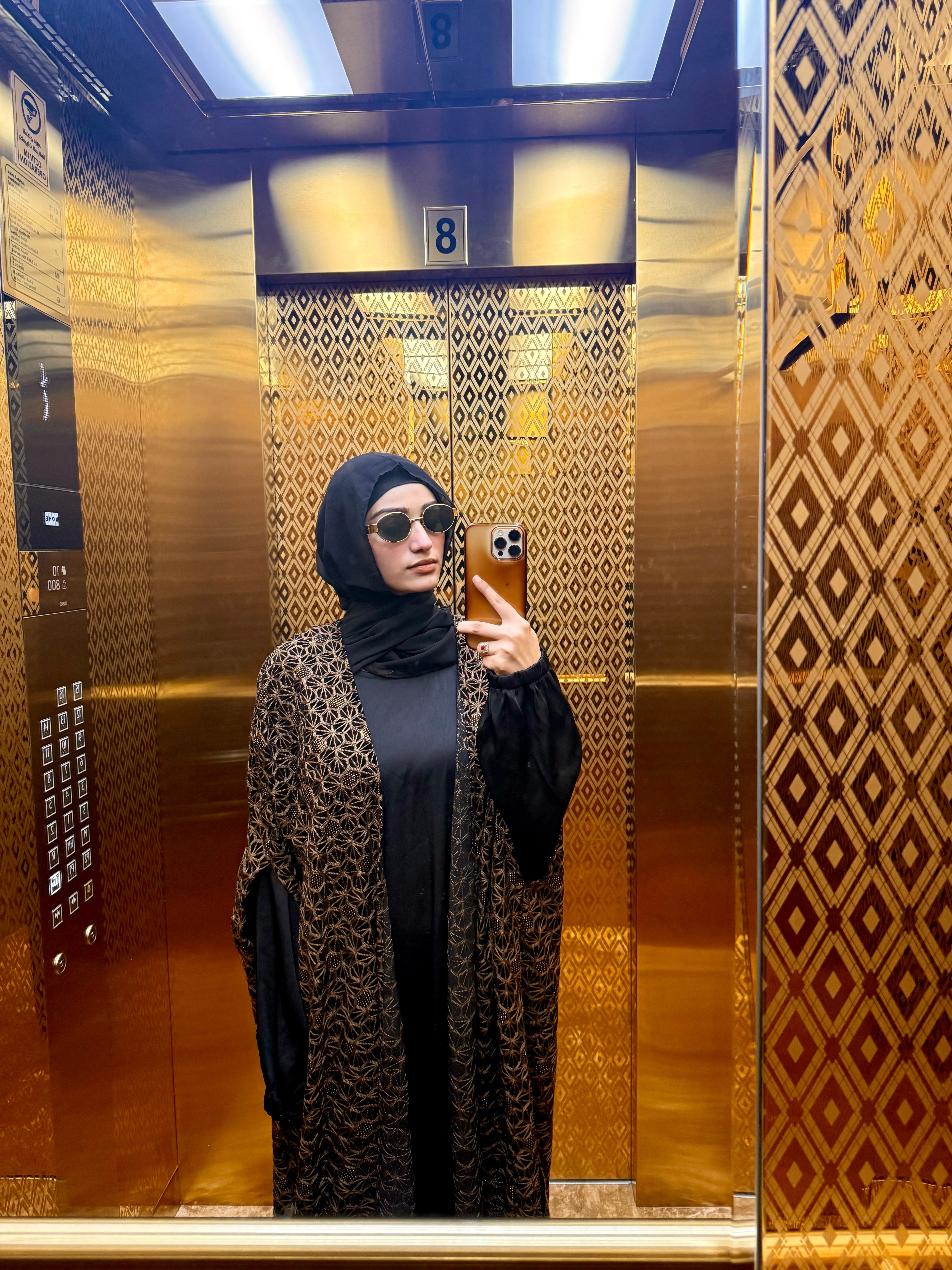 Mosaic Bisht set (with inner slit & Hijab) - brown