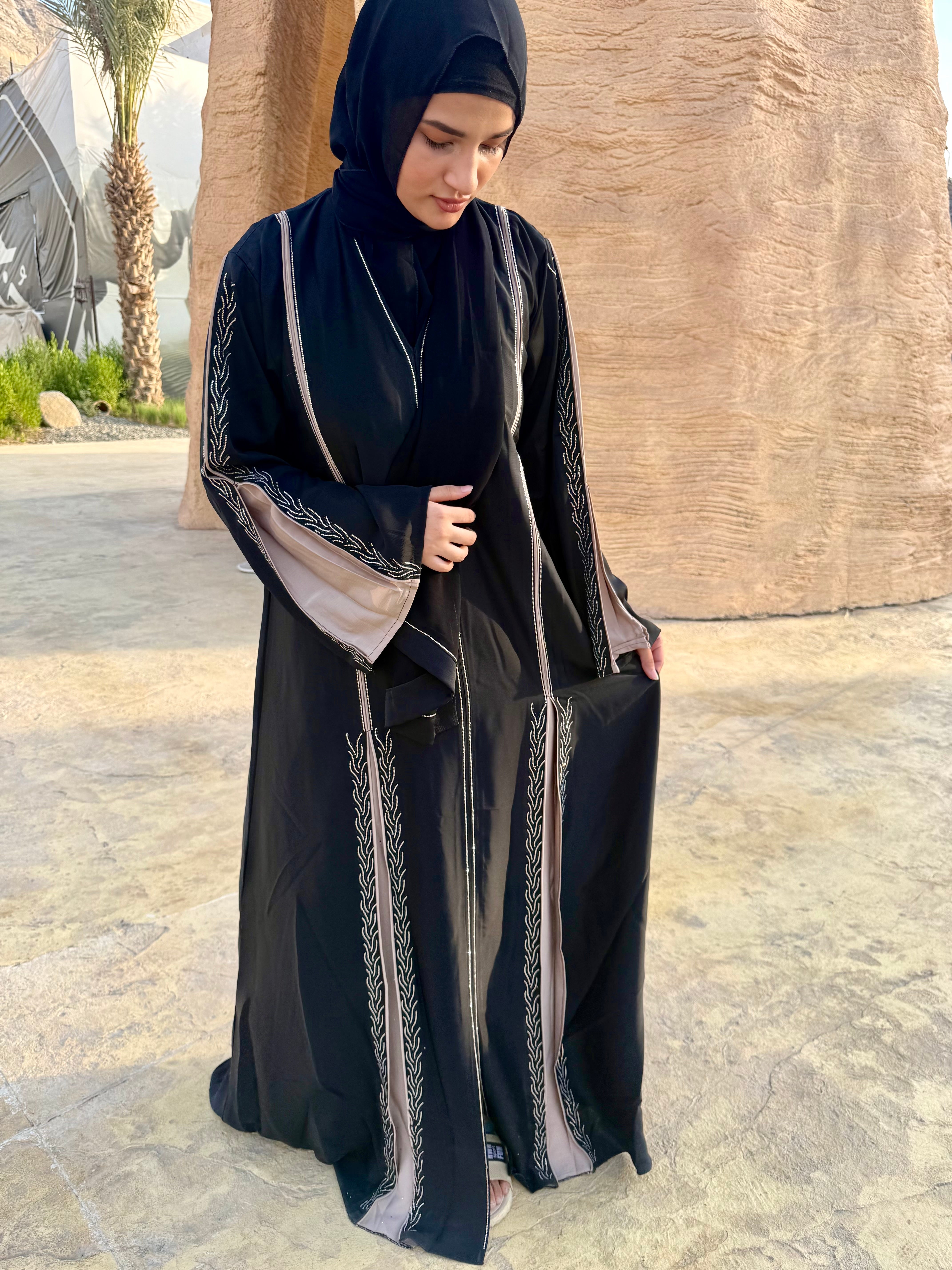 Arabian Rimal abaya (with Hijab) - black