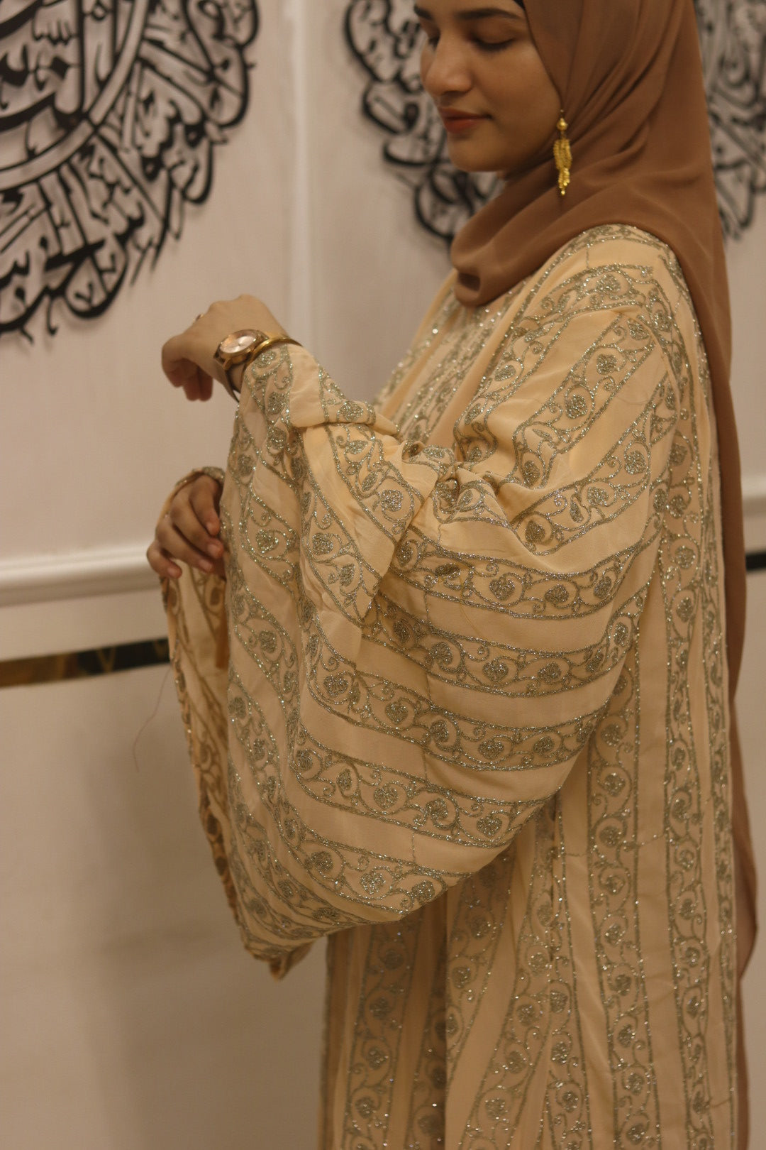 Sparkle cutwork 2pc abaya with inner slit - without hijab