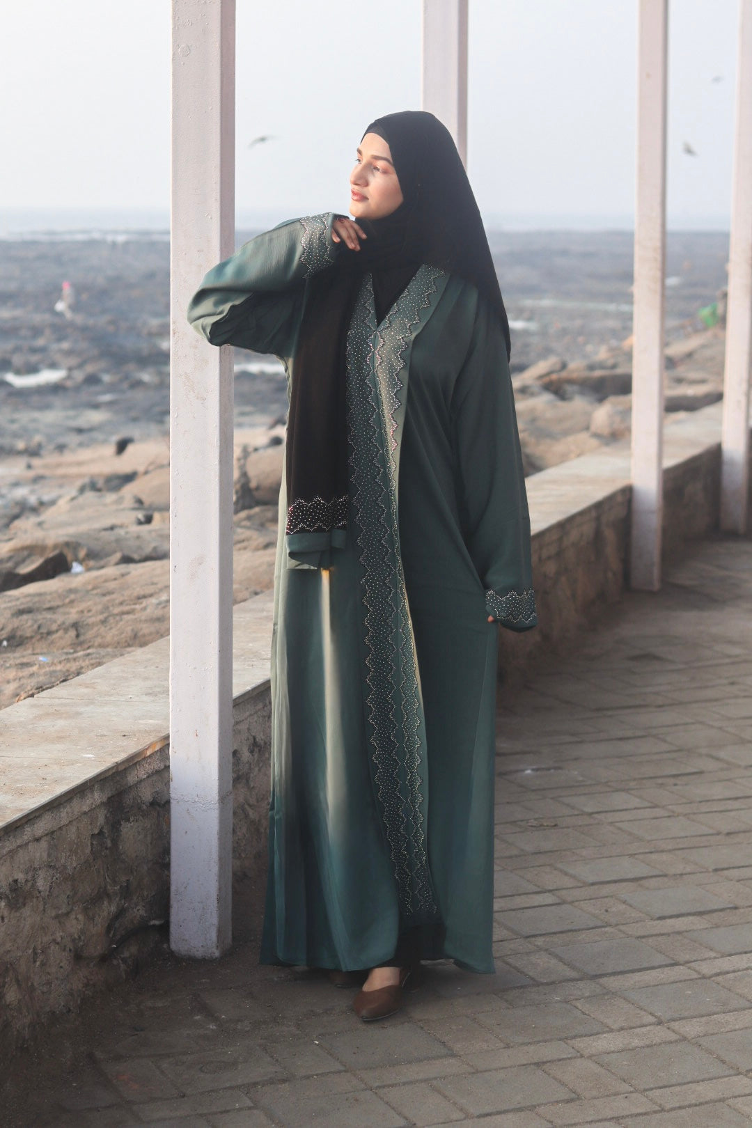 Hanan stonework abaya (with Hijab) - Teal