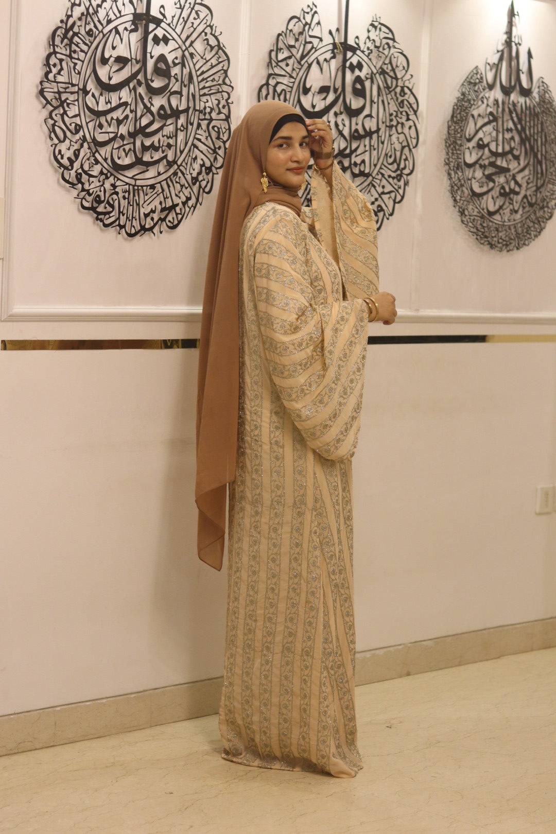 Sparkle cutwork 2pc abaya with inner slit - without hijab