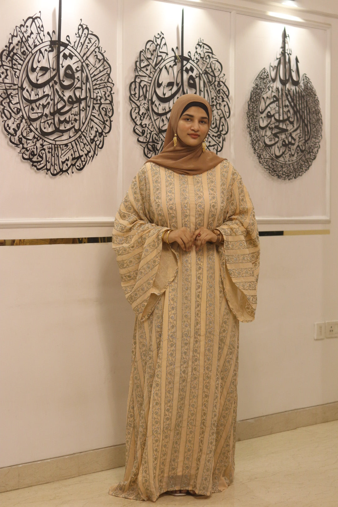 Sparkle cutwork 2pc abaya with inner slit - without hijab