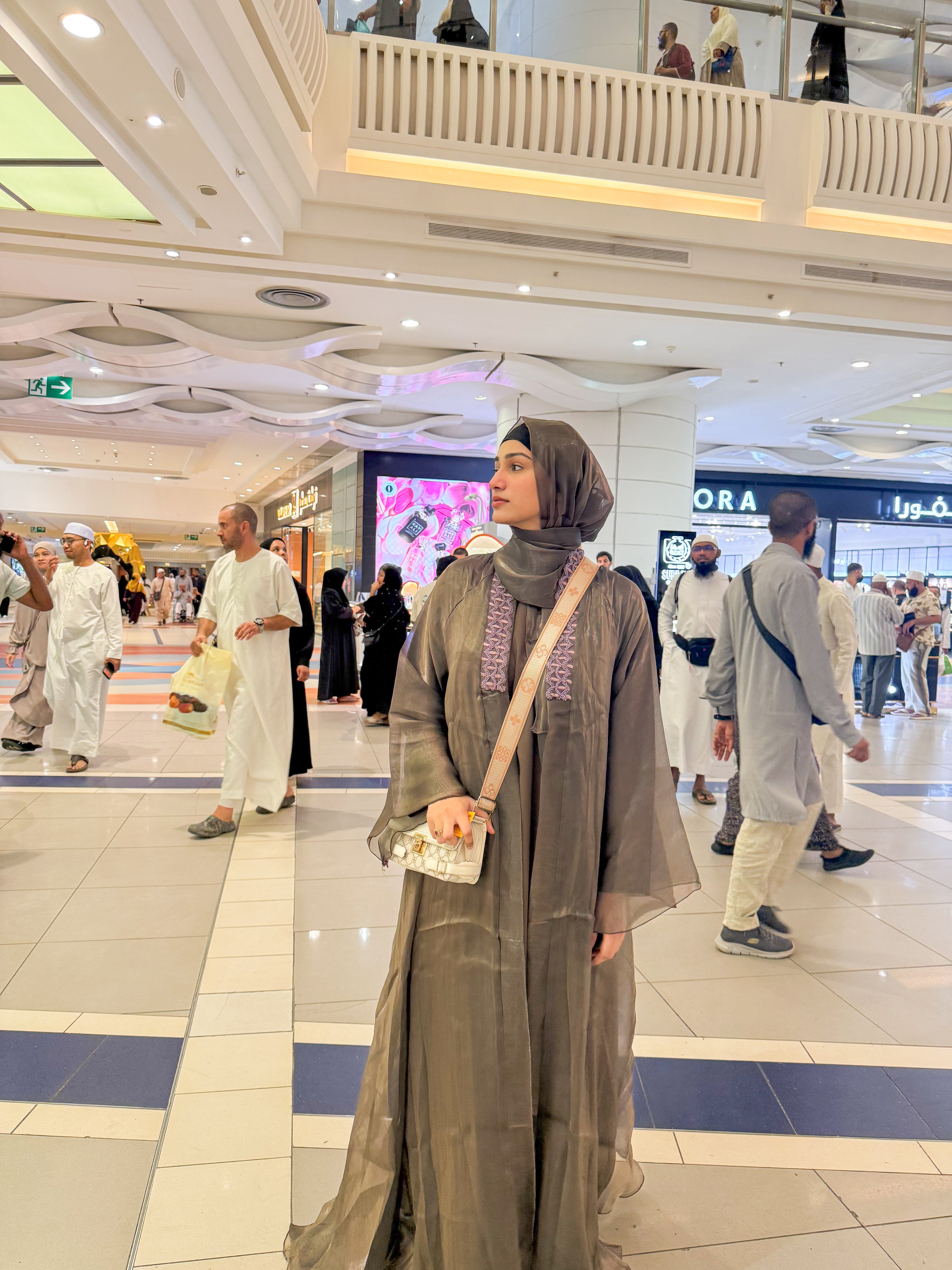 Olive tissue abaya full set.