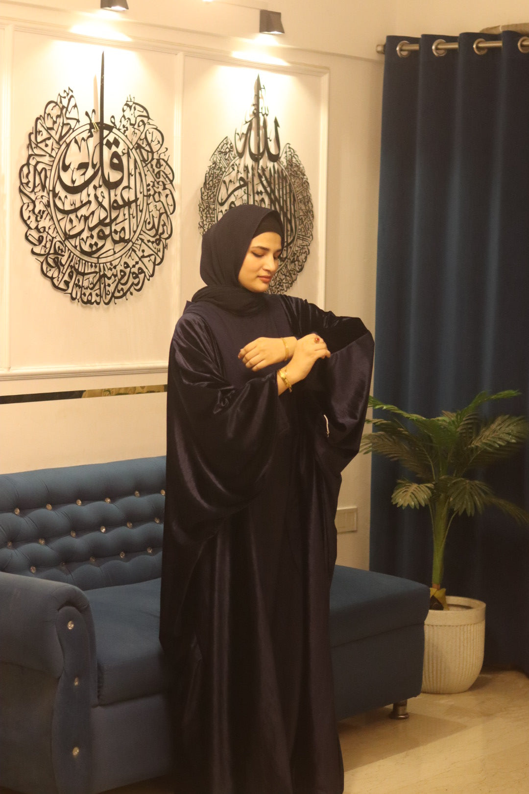 Velvet shrug Abaya Premium -Blue (with Inner Slit)