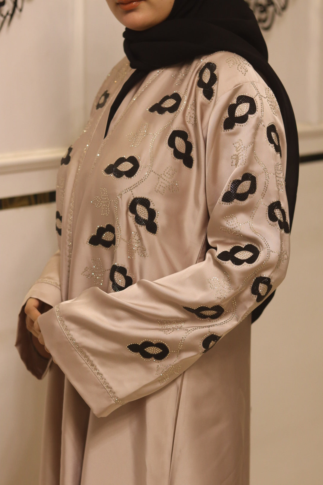 Signature noir abaya- beige with hijab