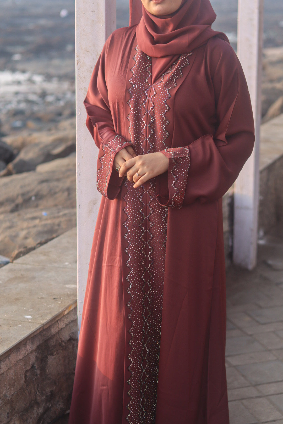 Hanan stonework abaya (with Hijab) - Teal