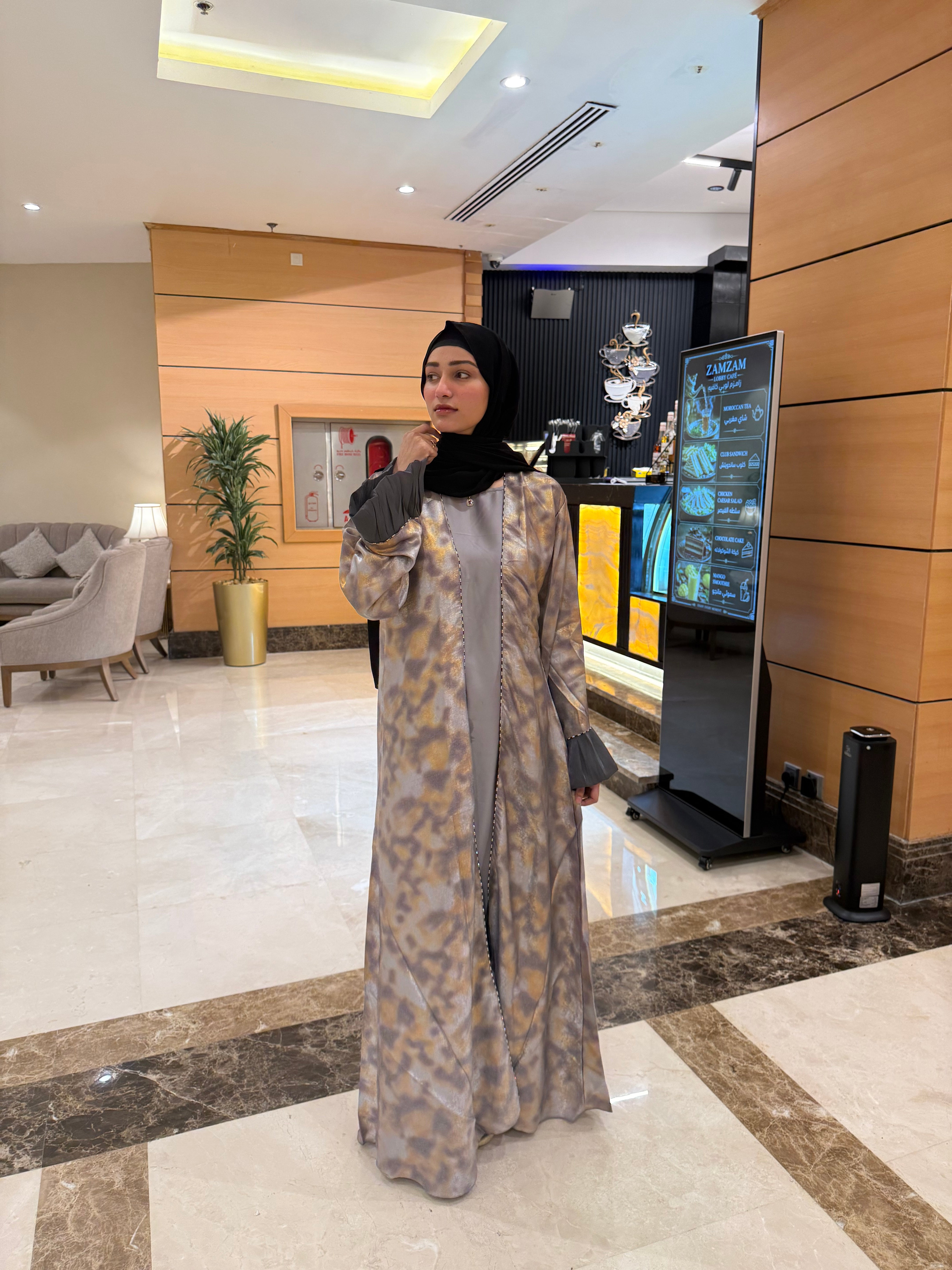 Mosaic print shimmer shrug abaya set (with inner slit & Hijab)