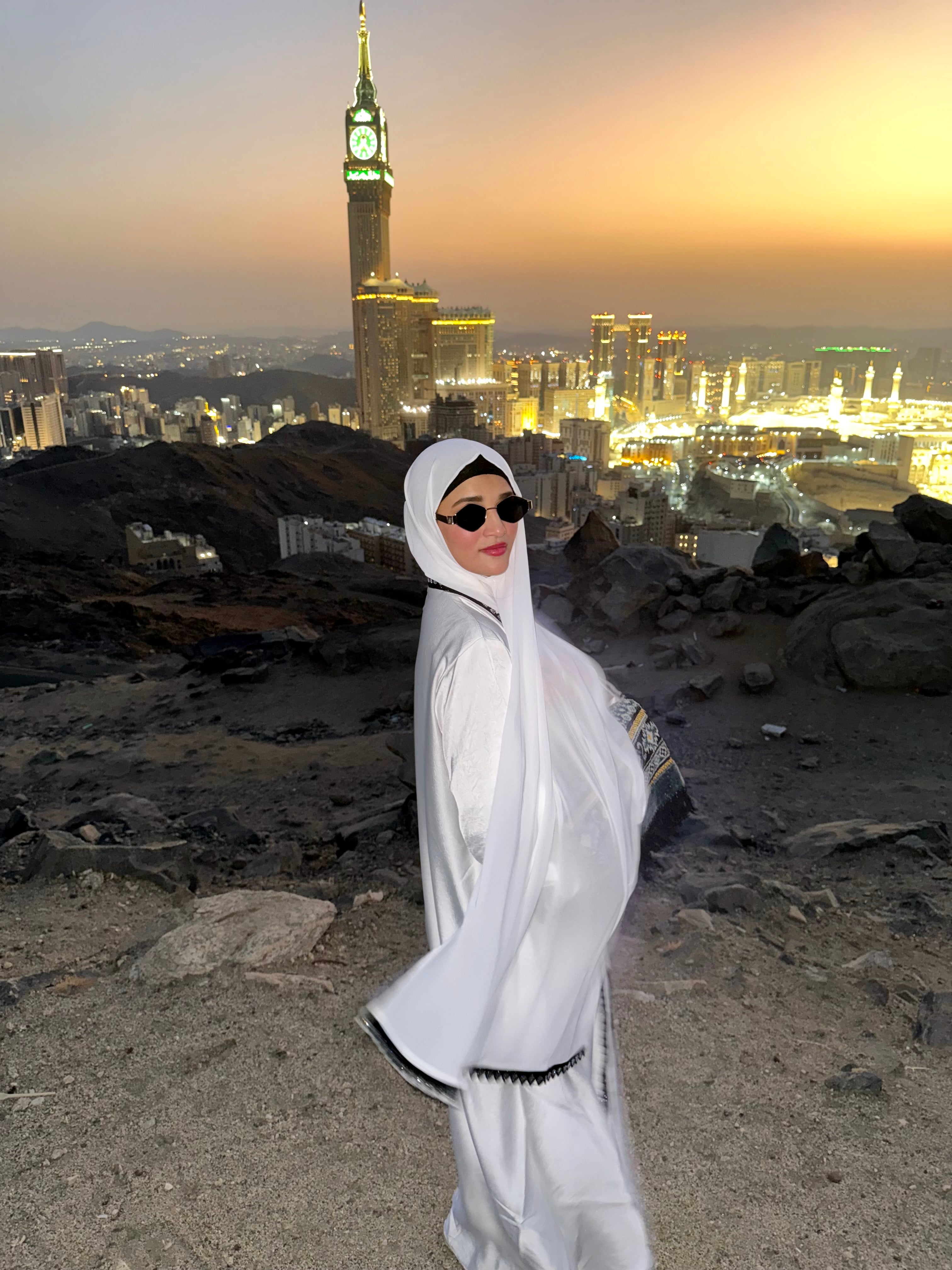 Heena stonework abaya (with Hijab) - White