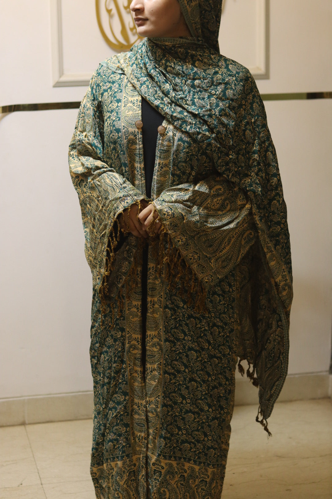 Luxury Pashmina Pattern Front Open Abaya With Matching Hijab - Emerald Green