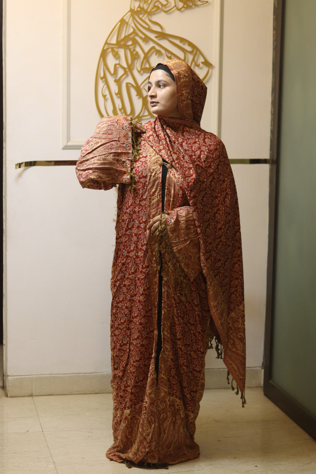 Luxury Pashmina Pattern Front Open Abaya with matching Hijab - Burgundy