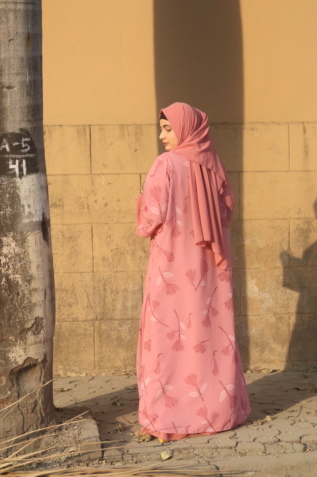 Dahlia Shrug Abaya Full Set – Pink (With Inner Slit, Belt & Matching Hijab)