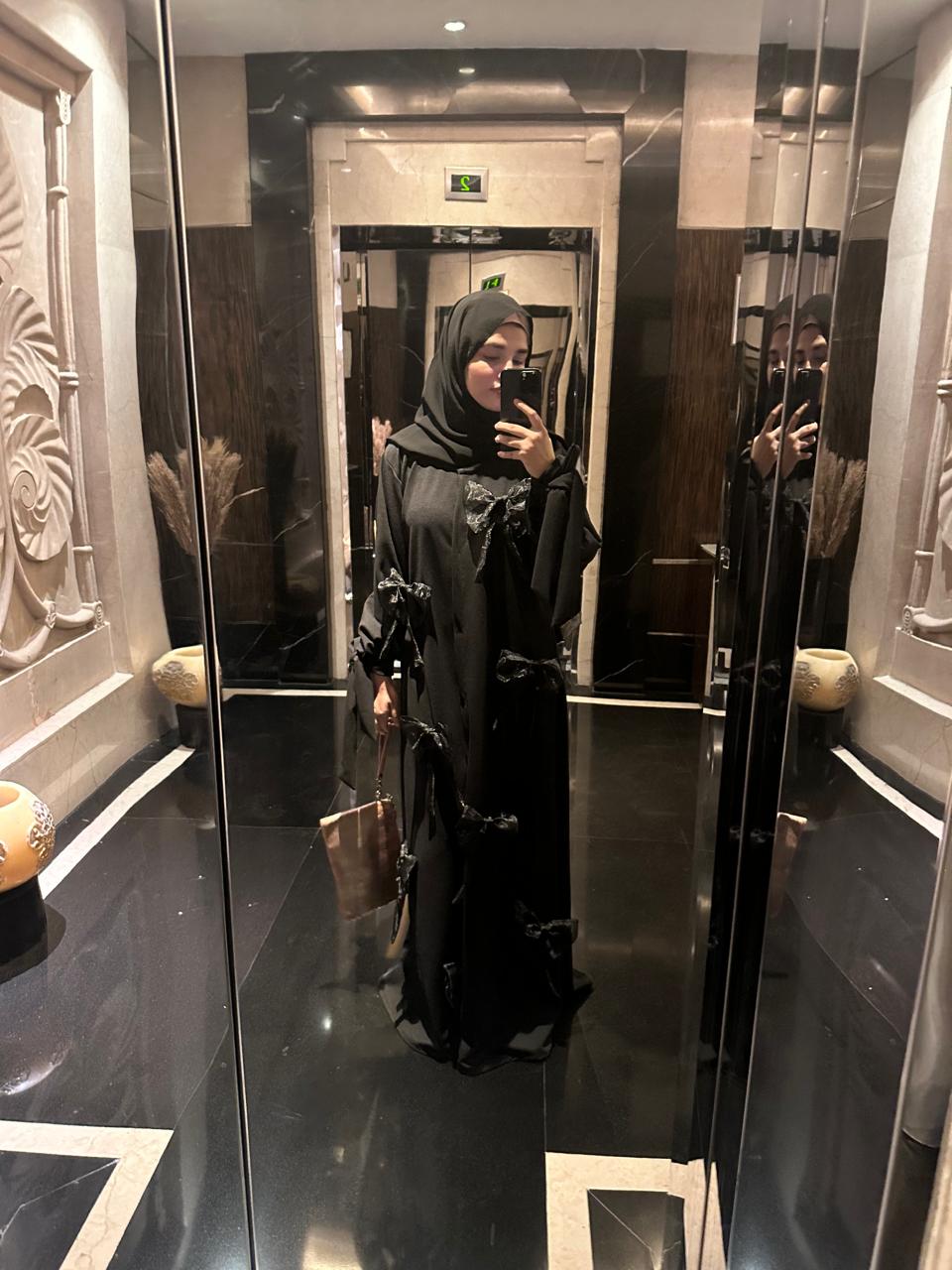 3D bow Abaya - Black