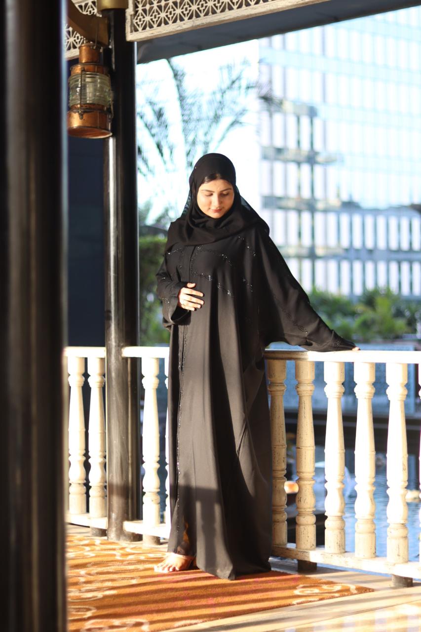 Qalbi Abaya - Black (With Matching Niqab & Hijab)