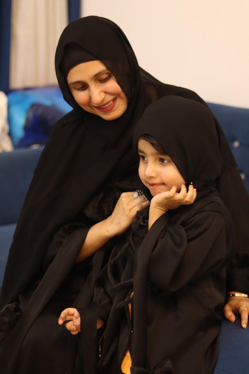 Mom & Daughter Duo 3D bow Abaya - black