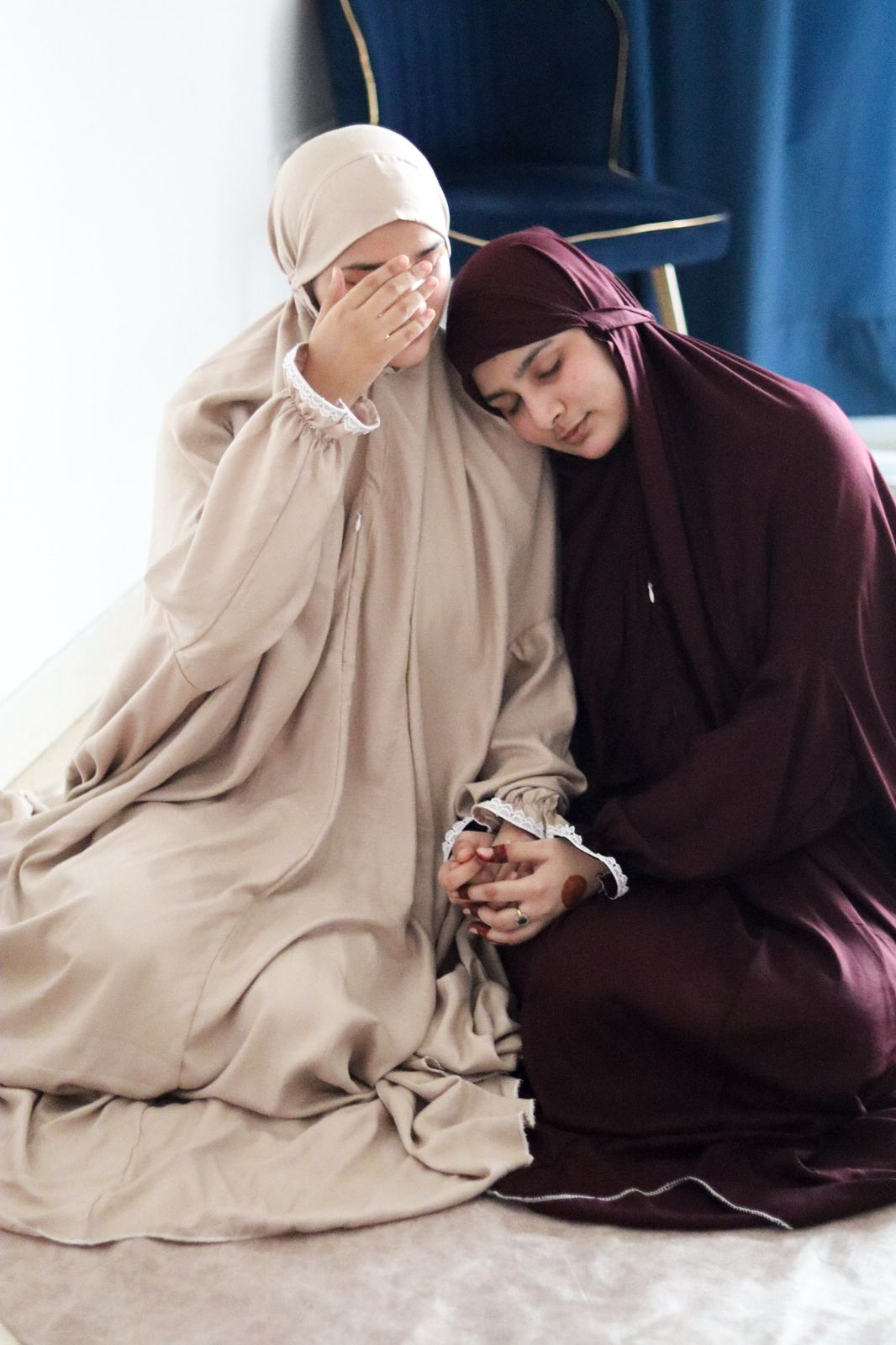 set of 2 Duo caramel one-piece Jilbab - Beige & Brown