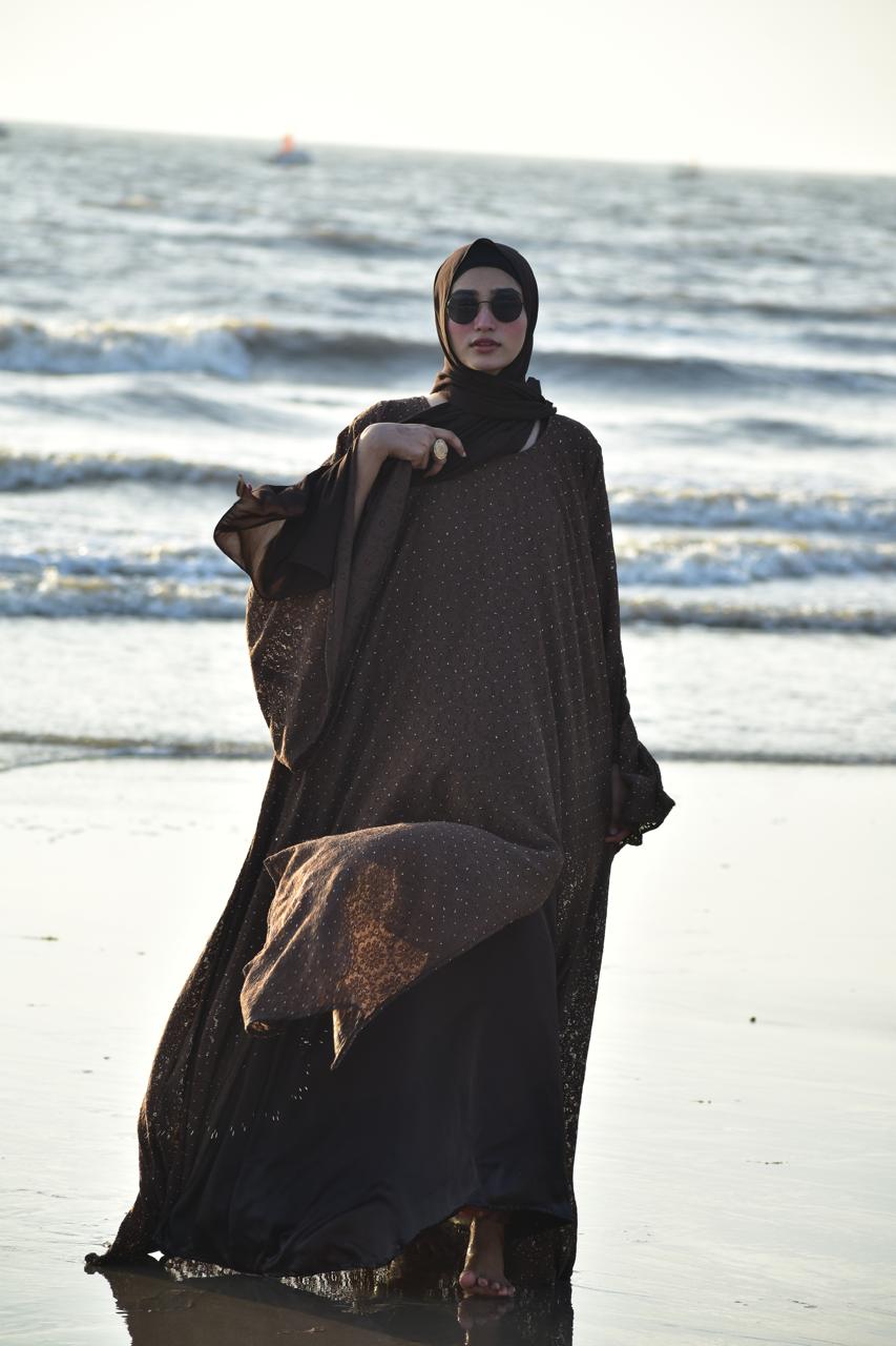 Cutwork hazel abaya with inner slit