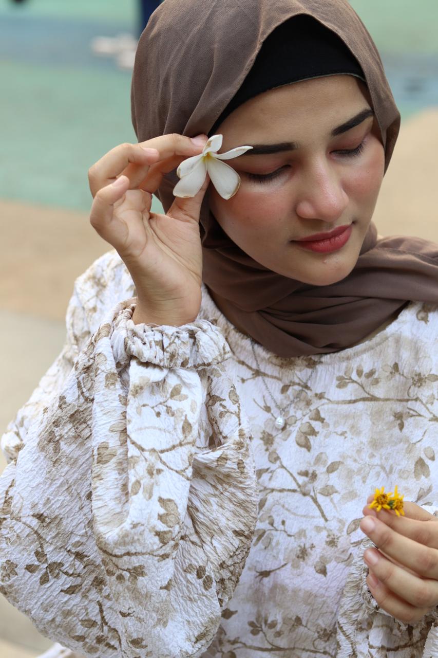 Blossom Belt Dress - Off white