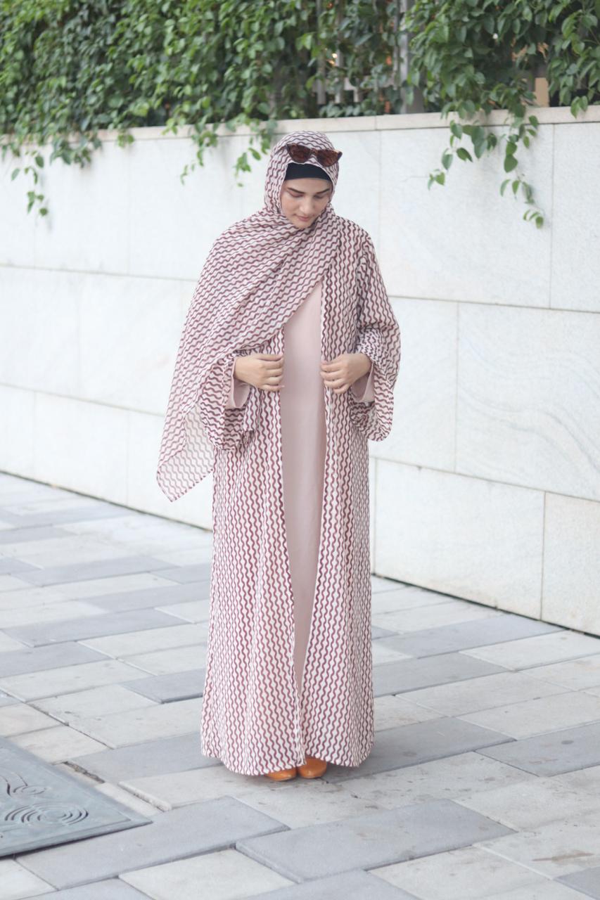 Zig Zag printed abaya Premium  With hijab- (Inner Slit not included)