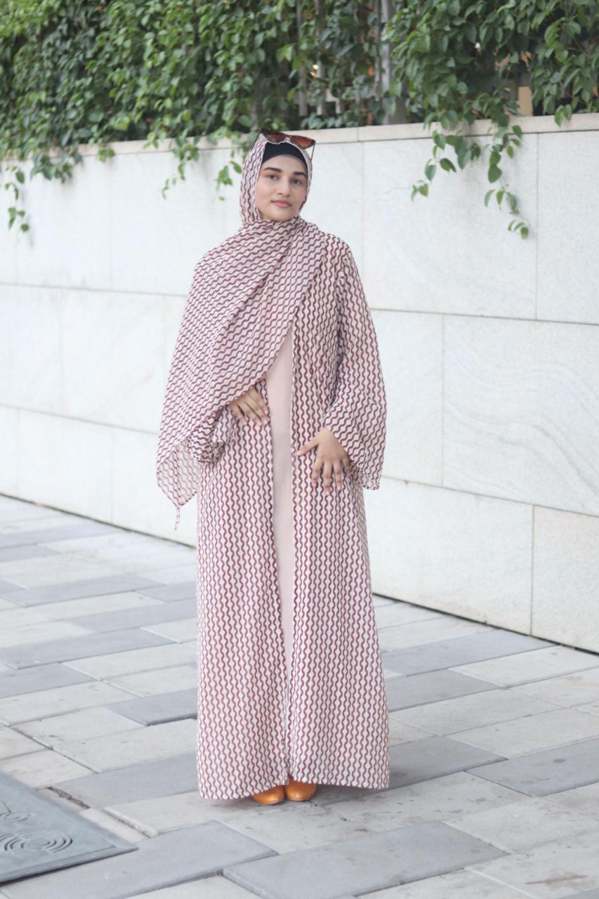 Zig Zag printed abaya Premium  With hijab- (Inner Slit not included)