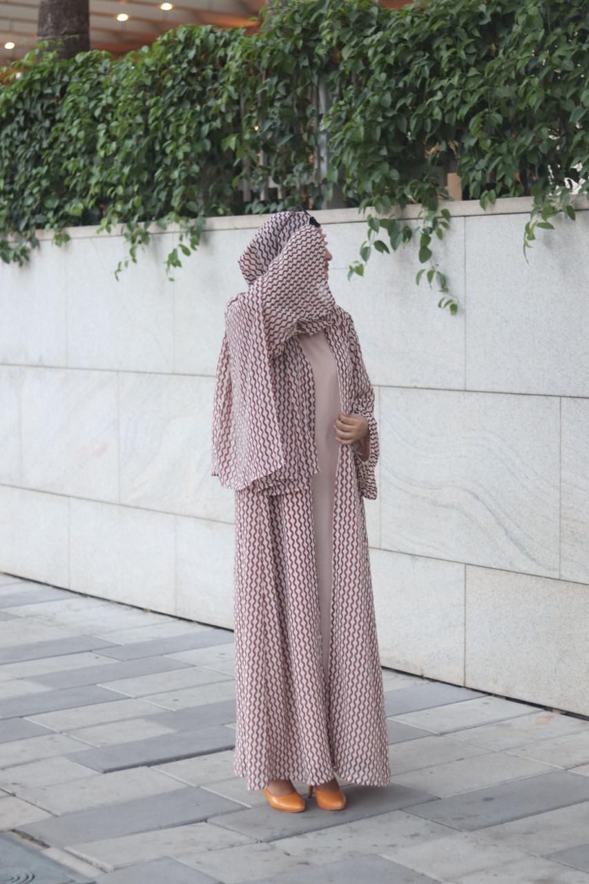 Zig Zag printed abaya Premium  With hijab- (Inner Slit not included)