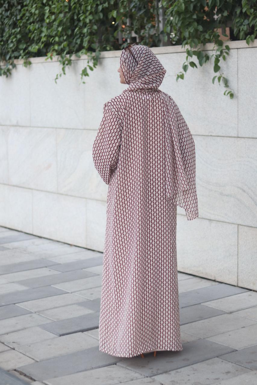 Zig Zag printed abaya Premium  With hijab- (Inner Slit not included)