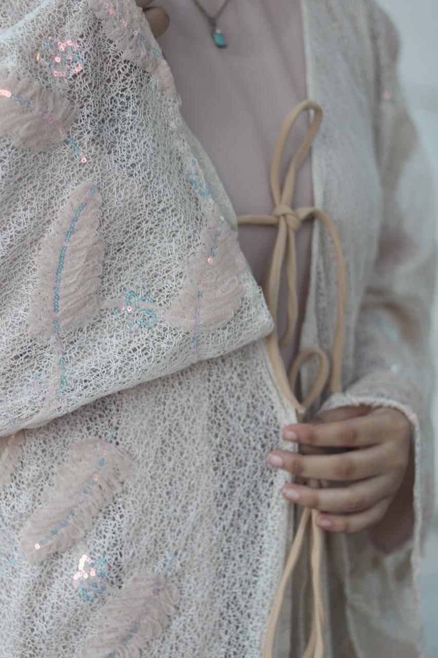 Luna dreamy shrug - Beige (inner slit & hijab not included)