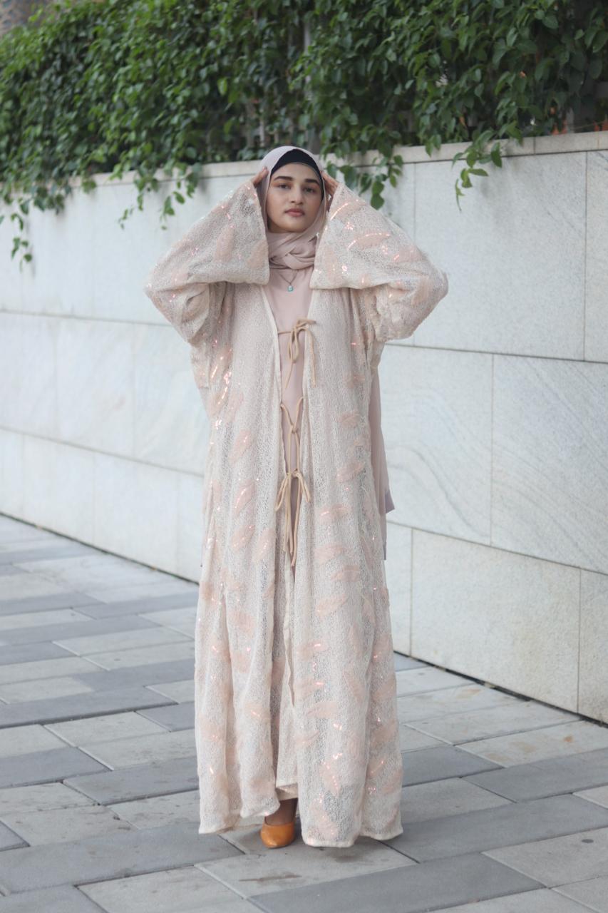 Luna dreamy shrug - Beige (inner slit & hijab not included)
