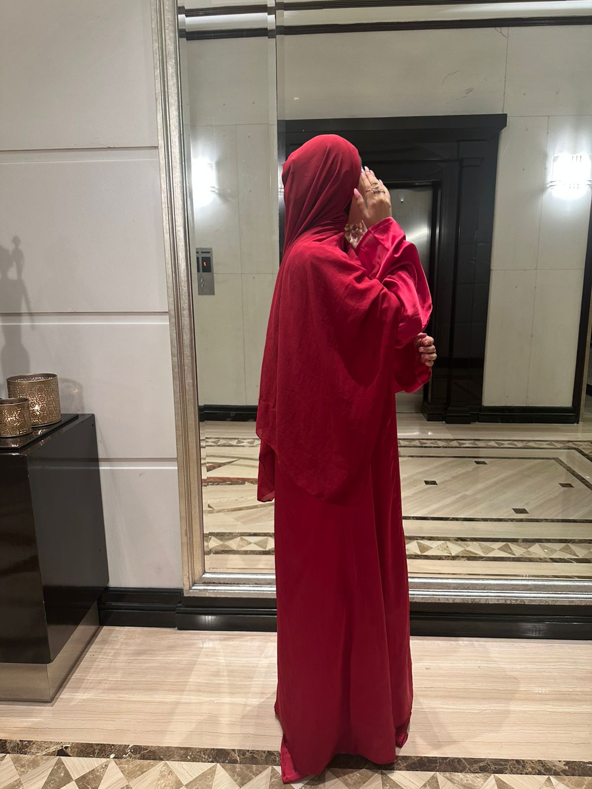 red luxe 2pc abaya set with inner slit