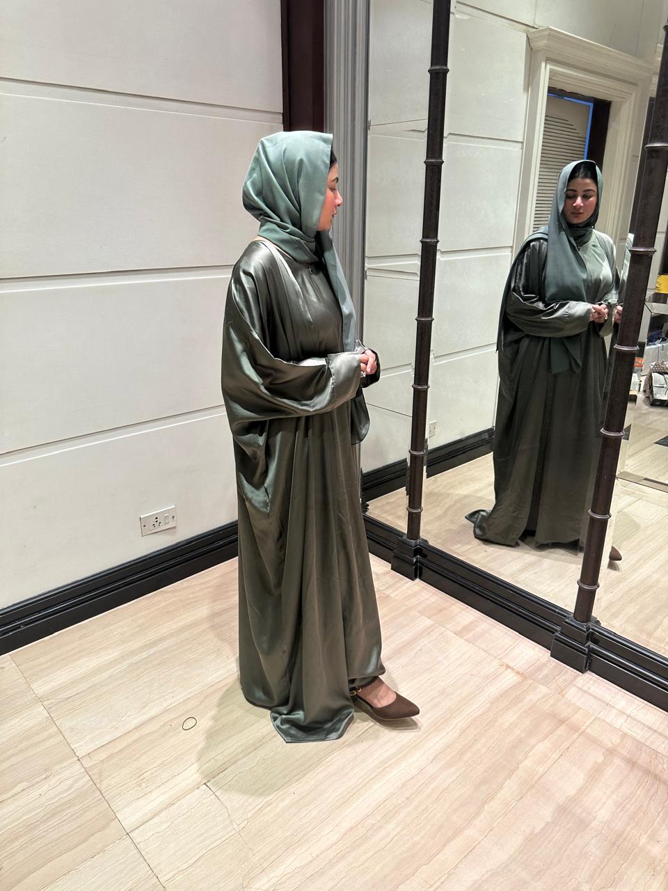 olive luxe 2pc abaya set with inner slit