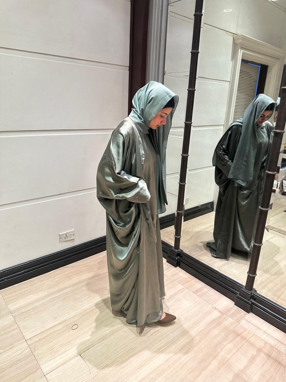 olive luxe 2pc abaya set with inner slit