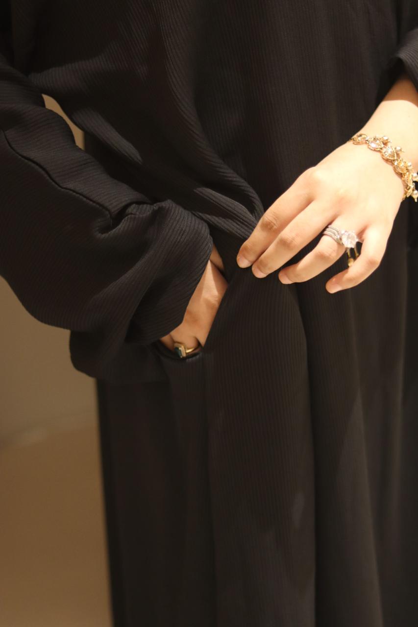 smart abaya - BLACK (with pockets, zip, button) hijab not included