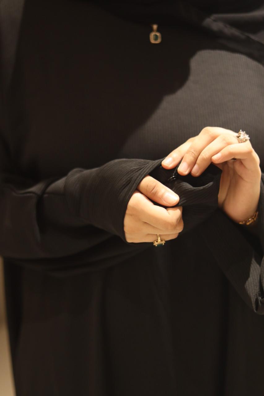 smart abaya - BLACK (with pockets, zip, button) hijab not included