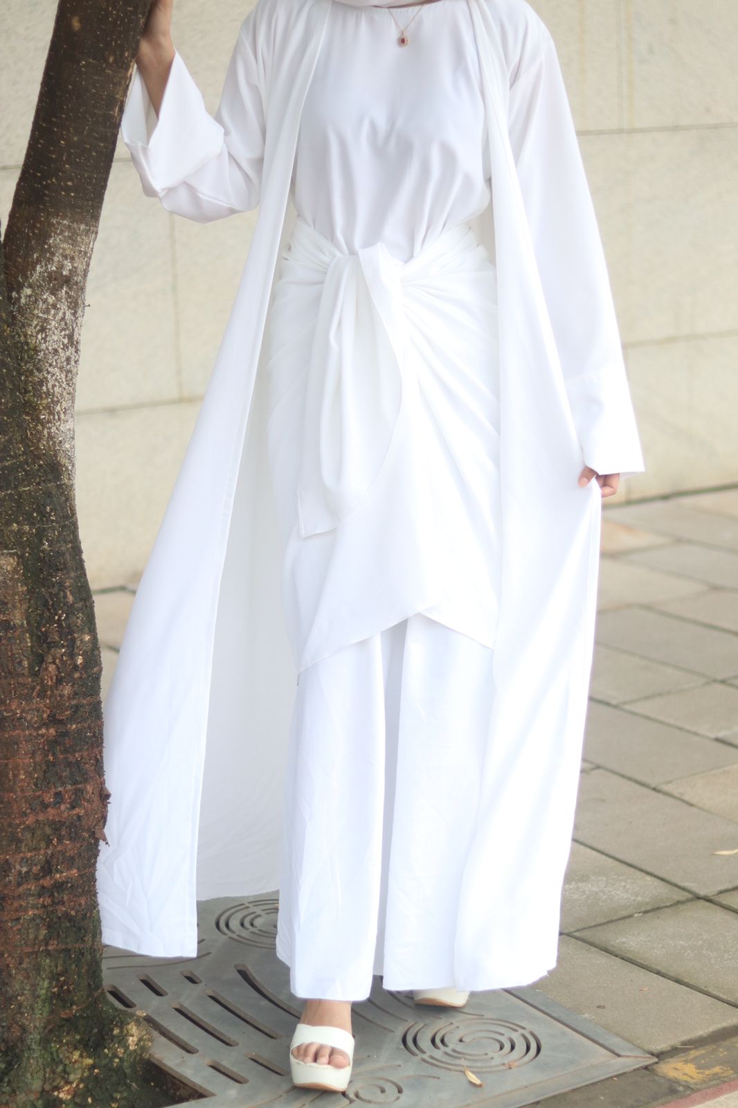 Mermaid Tie-Up Abaya - White (With Hijab)