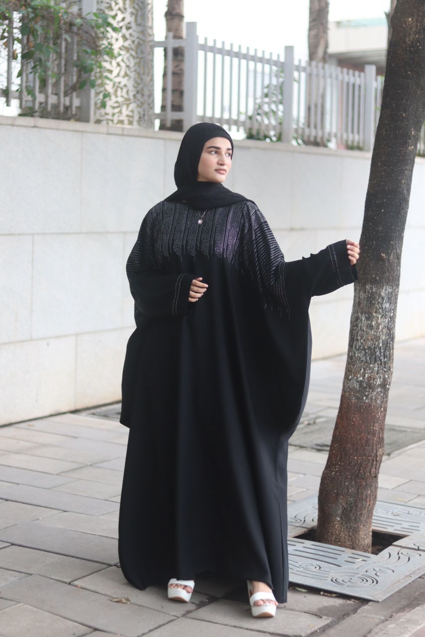 Premium SANIAH Abaya - Black