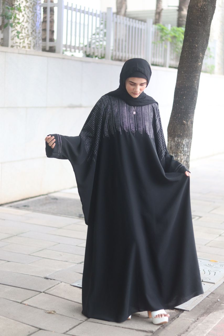 Premium SANIAH Abaya - Black