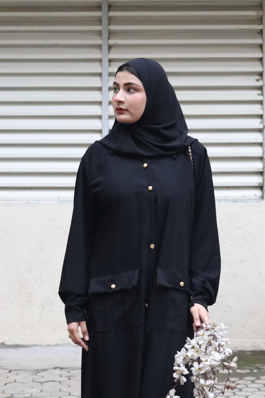 Black pocket Abaya (with hijab)